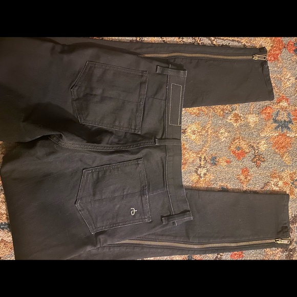 Rag and bone Jeans. Women’s size 25. High rise with side zip. - Picture 9 of 9